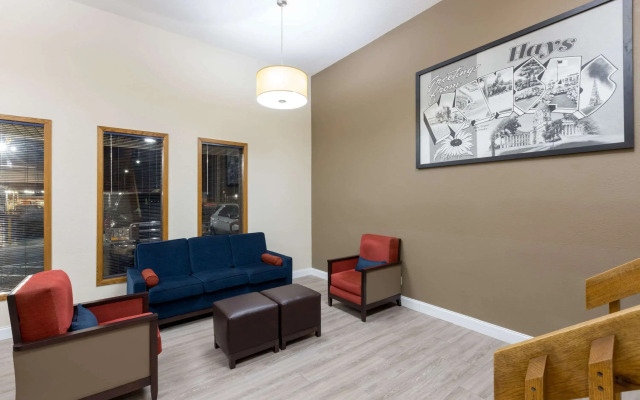 Super 8 by Wyndham Hays KS