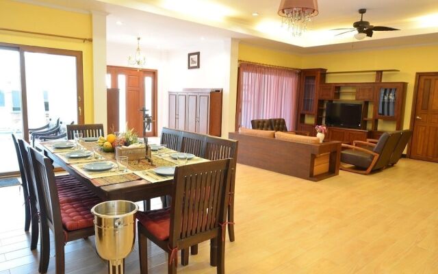 The Time Family 5 Bedroom Villa 92