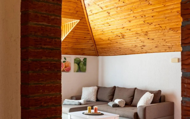 Apartment Source With Private Pool