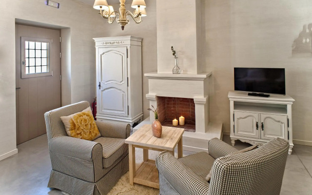 Haones Suites