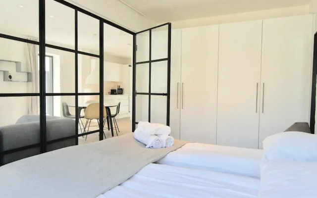 Fantastic Apartment w Private Terrace
