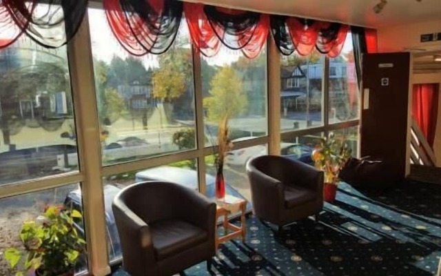 The Fallowfield Lodge