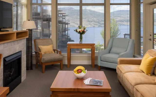 The Cove Lakeside Resort