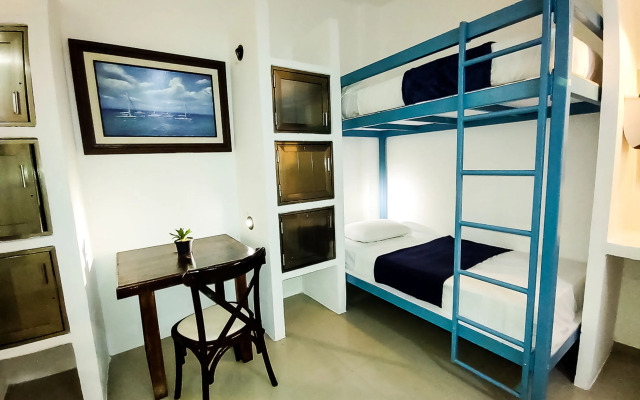 Hostal Lezzoto 2.5 Beach - Hostel