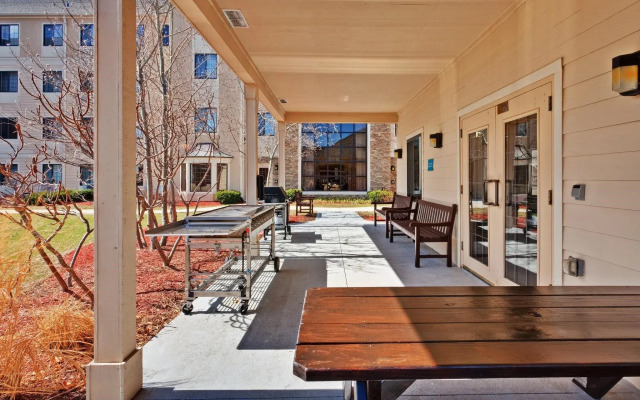 Staybridge Suites Chicago - Glenview by IHG