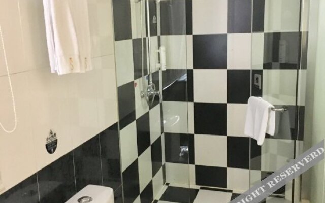 Santa Barbara Hotel (Yixing North Renmin Road)