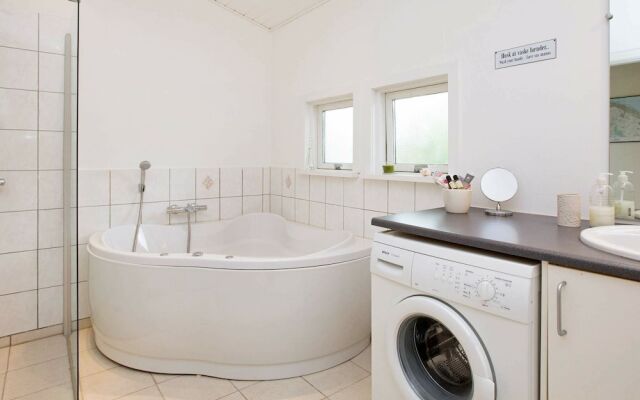 Luxurious Holiday Home in Hovedstaden With Hot Tub