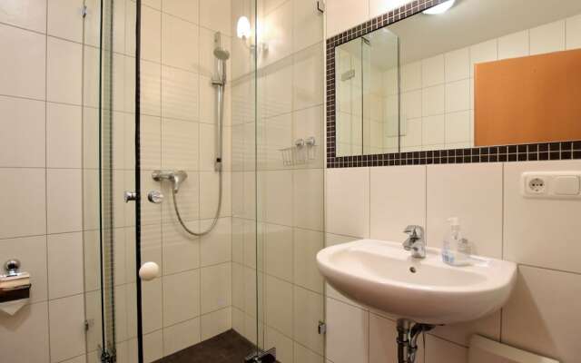 Modern Apartment in Ostseebad Boltenhagen Near Forest