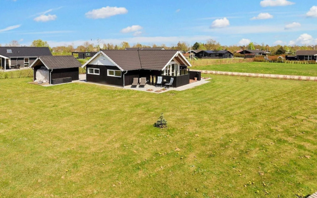 6 Person Holiday Home in Hadsund-by Traum