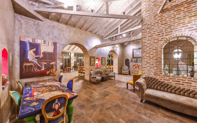 Cetmihan Hotel