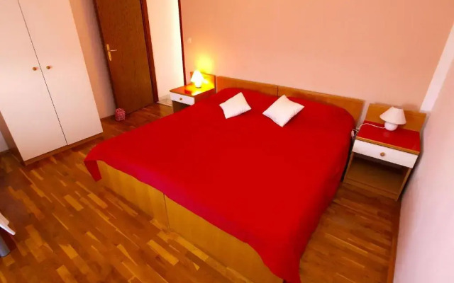 Apartments Orange 994