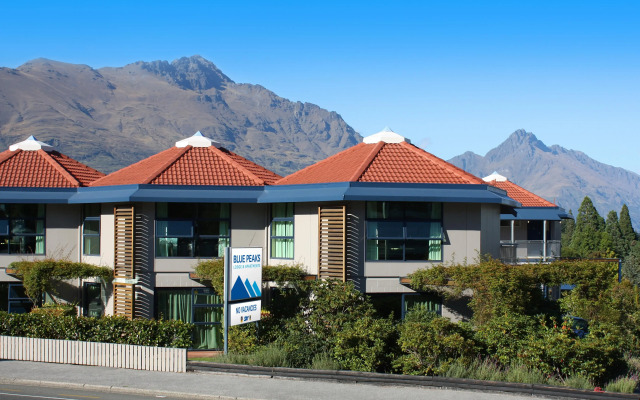 Blue Peaks Lodge