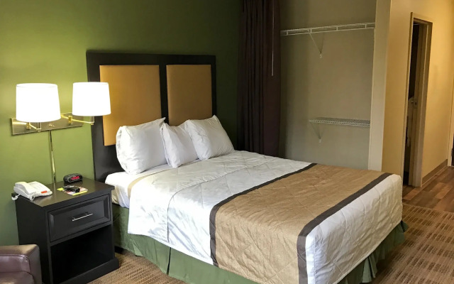 Extended Stay America Select Suites Detroit Farmington Hills