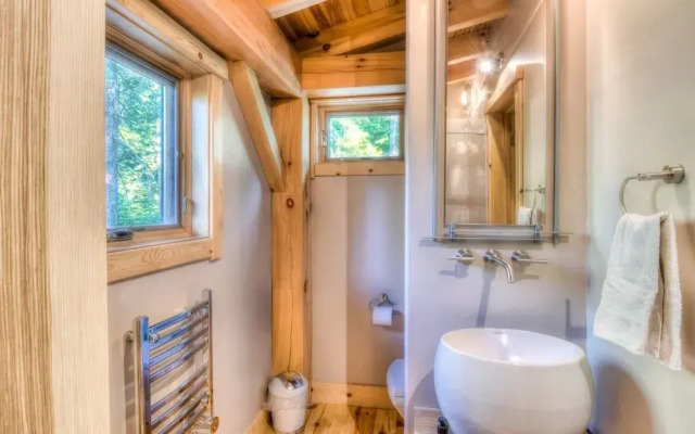 Shining Shire - Sauna, Steam Shower, Very Cool!