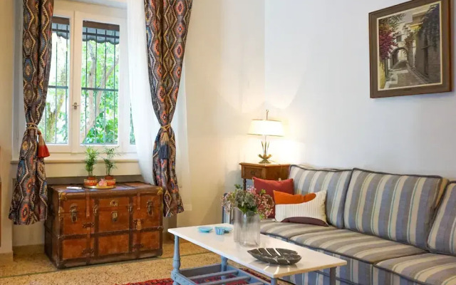 A Happy stay by Edem Beach