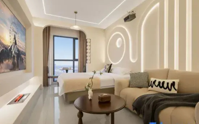 "Town Talk •THEMOMENAPARTMENTAesthetic Designer LOFT  (Nantong Vocational University Branch)