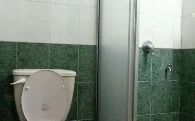 Monaco Dynasty Hotel – Bathroom – Tawau