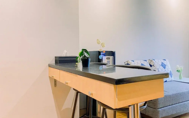 Modern Look 2Br At Transpark Cibubur Apartment