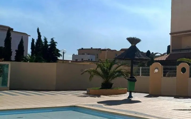 Charmant Appartement vue PORT DE GRUISSAN 5DROM44K