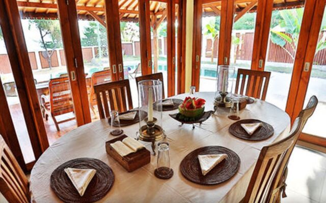 7SEAS Cottages