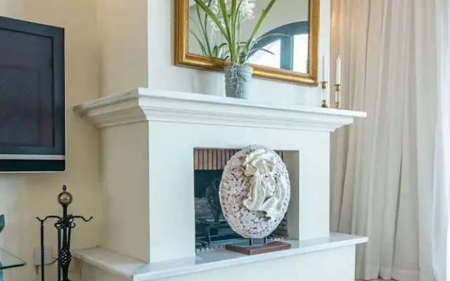 LAG - Spacious Townhouse With Private Jacuzzi