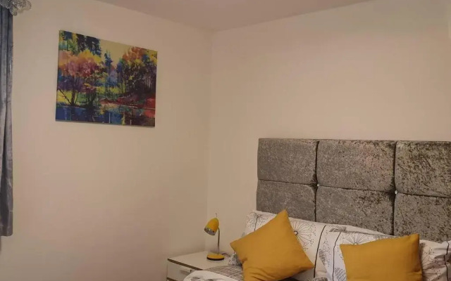 The Beach Apartment, near Outlander location