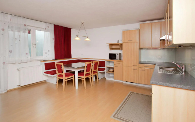 Lush Apartment in Strengen Near St Anton am Arlberg