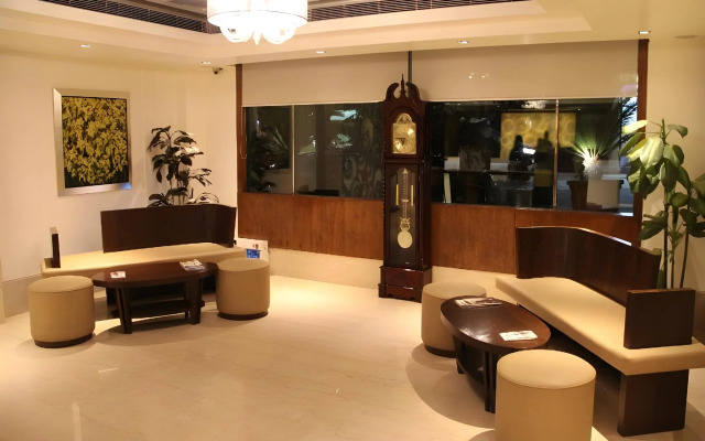 Almondz Hotel
