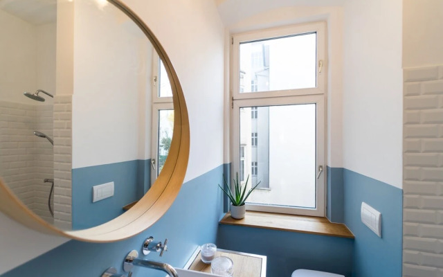 Beautiful & Cozy Apartment Near Rathaus