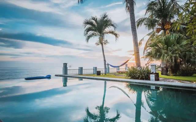 3 BR luxury beachfront with private pool