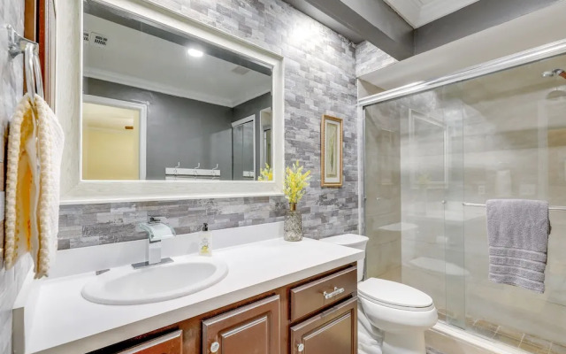 Valrico Vacation Rental 15 Mi to Tampa