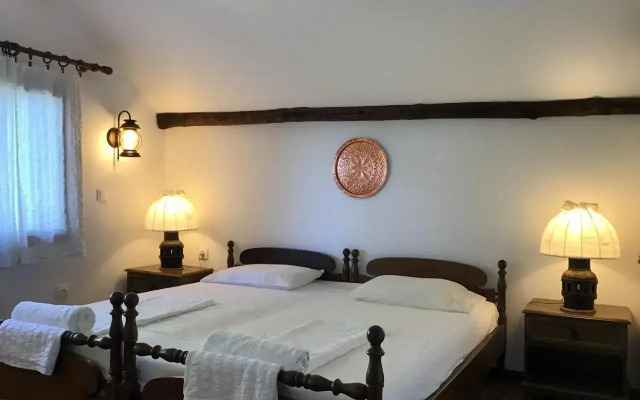 Wild Oaks Cottage