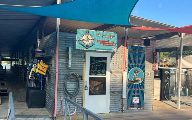 Buddy's Harbor