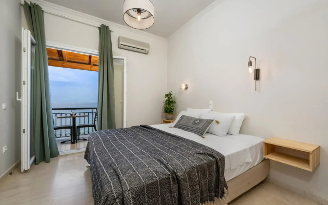 9 Muses Seaview Studios Corfu | Adults Only