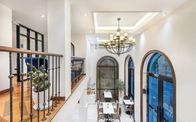 Cherie Bangkok Boutique Hotel