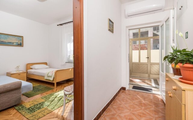 Beautiful Home in Senj With Wifi and 3 Bedrooms