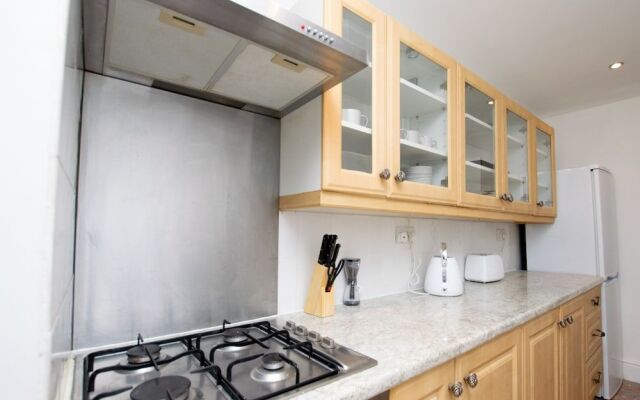 Large Garden Apartment Central Bristol