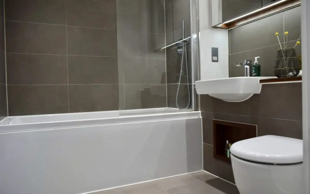 Stylish 1 Bedroom With Stunning City Views