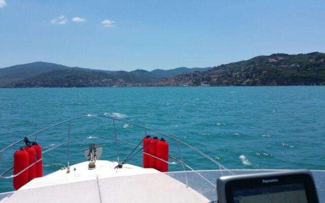Yatch Suite Porto Santo Stefano