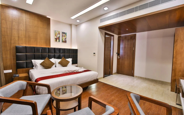 The Royal Grand