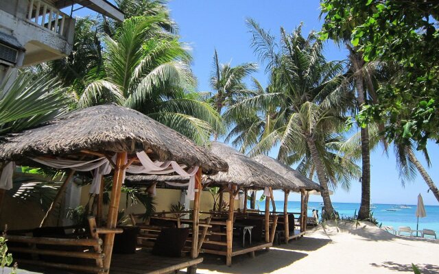 Orinda Beach Resort