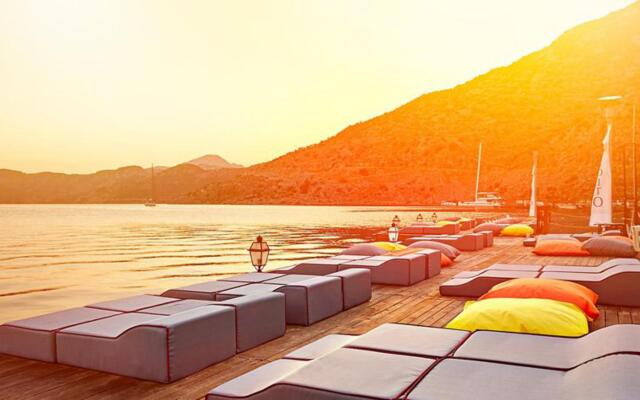 Fİ Light Solto Boutique Beach