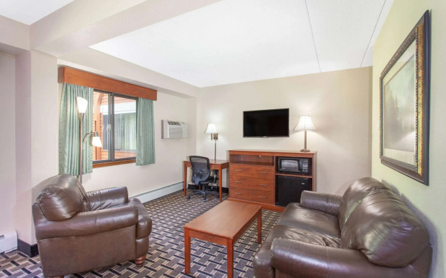 AmericInn by Wyndham Cloquet