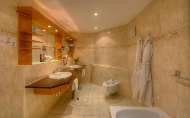 Königshof Hotel Resort ****S