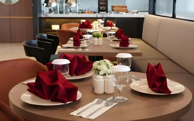 The Sentra Hotel Manado