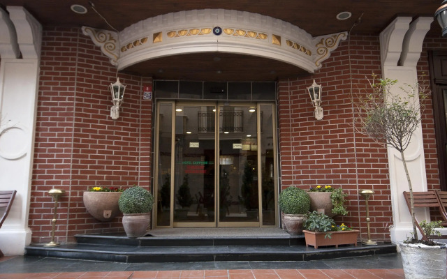 Hotel Sapphire