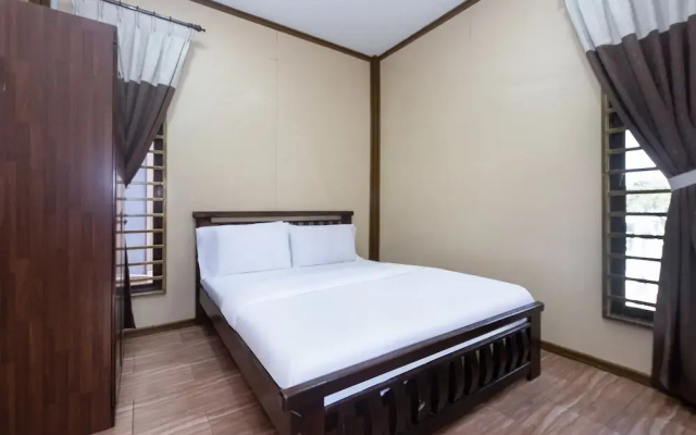 OYO 89873 Nurbayu Chalet