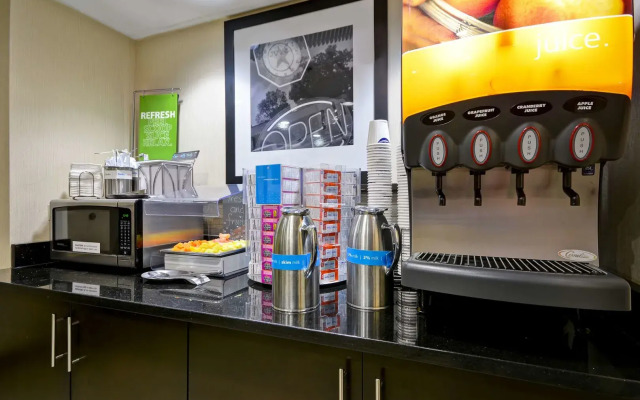 Hampton Inn Detroit/Northville