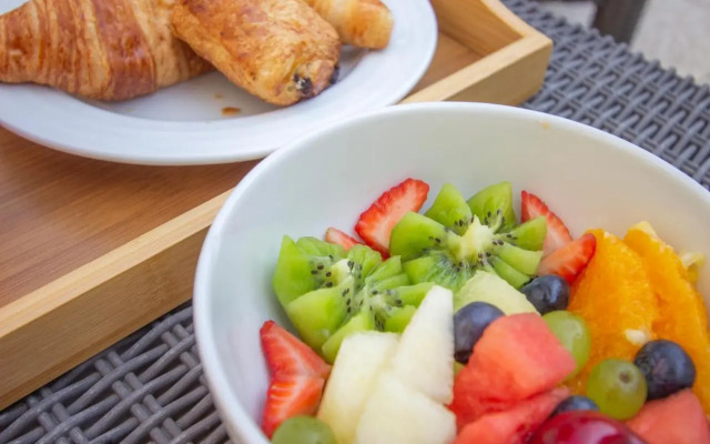 Dom Jose by Guestify