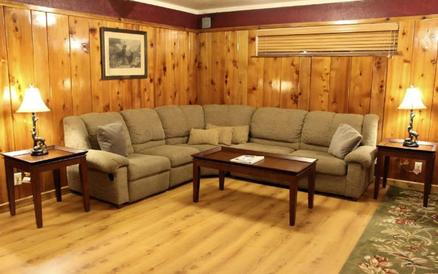 The Kern Lodge